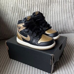 Toddler Jordan 1’s